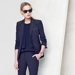 J. Crew Campbell 1035 Bi-stretch Navy Blazer in Tollegno Wool sz 2